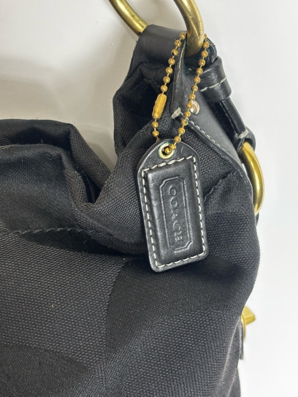 Coach Vintage Hobo Shoulder Bag in Black Canvas with Leather Straps - Picture 4 of 9